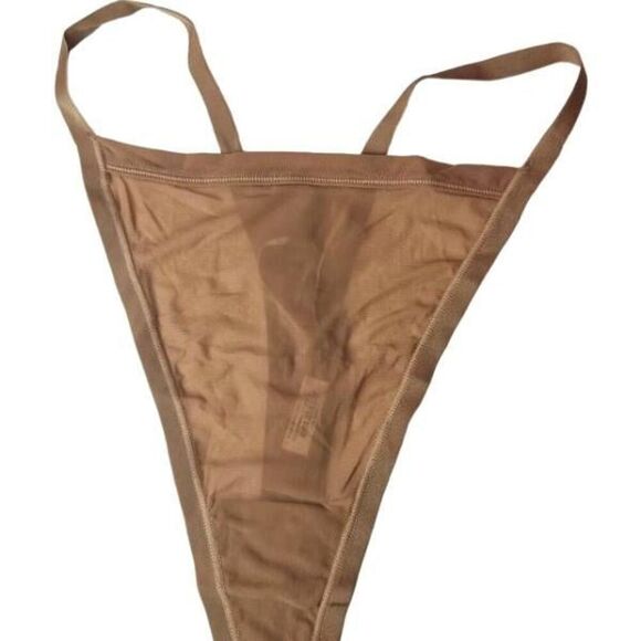 SKIMS PANTY NWT - Picture 1 of 9
